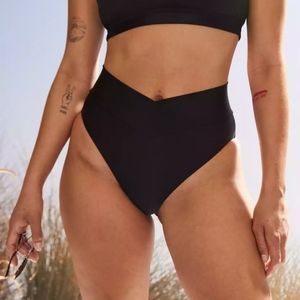 Aerie crossover high cut cheeky bikini bottom 👙